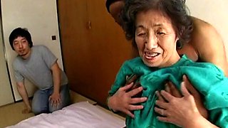 Old Asian granny has sex