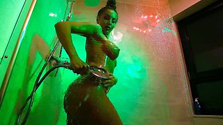 Cute amateur brunette naughty in solo jerking show on camera