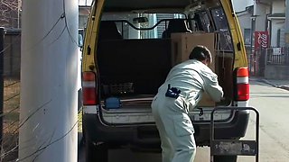 teen fingered and pussy licked by amateur