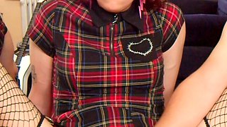 Amateur shemale tranny facialized after a blowjob