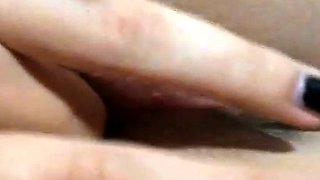 Amateur Close Up Squirting Masturbation