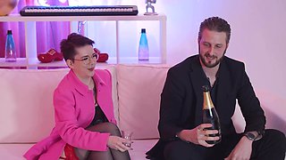 Brunette milf Alice Rose gets her pussy railed hard