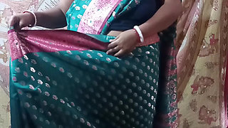 Green Saree Dropping Solo SFW