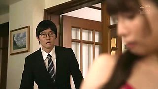 02199,A woman in serious agony