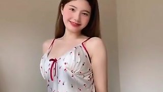 NEVELLE VICENTE LOVELY