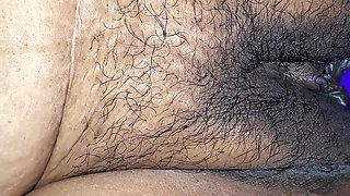 Bhabhi Get Massage in Pussy