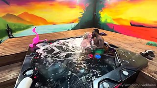 Amazing amateur blonde enjoying a doggystyle