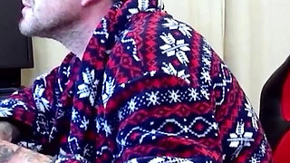 Late at night Jess Scotland is up for a fuck - But only the manager is still there