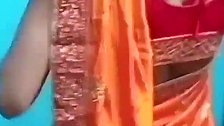 Indian Village Girl Went to Meet Her Boyfriend for Fucking