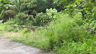fitri kencing lagi. Outdoor Piss