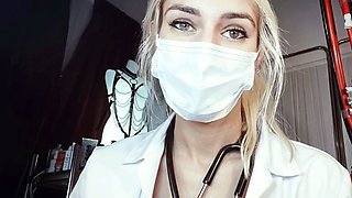 amateur blonde solo webcam