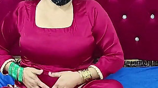Beautiful Punjabi Pakistani Woman with Huge Boobs Riding on Big Dildo