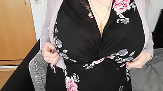 I Get My Big Tits Out of the Bra