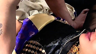 Beautifull Big Tits Neighbour Bhabhi Ko Padosi Ne Jamkar Chudai Kiya