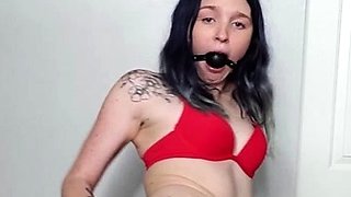 Amateur Webcam Teen Masturbates And Teases