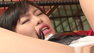 Mika Shindo likes toy insertion and a very intense orgasm