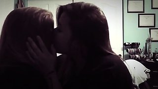 Asian Amateur Lesbians Kissing