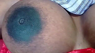 Bigboobs Indian Aunty Sexy Tits and Bigass Show