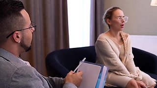 Psychologist ends up ramming my tight cunt