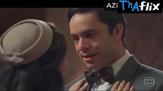 Larissa Manoela Orbs Vignette in Eta Mundo Melhor