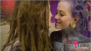 Alt Teens Tight Ass Gets Deep Fisted - Extreme Anal Gaping