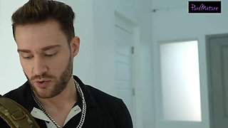 VR Simp Replaces Virtual Pussy With Latina MILF's Fuck Hole - La Sirena69