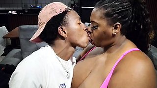 THAMMY LEVIEMONT FETISH - I'Ll Kiss Your Mouth When Your