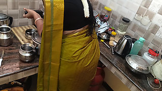 Housewife Hot Romance