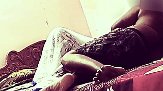 Hot Cheating Indian Housewife in Saree Blouse Having Sex with Her Lover