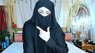 Lilimissarab - Arab Hijab Milf Gives Neighbor Blowjob