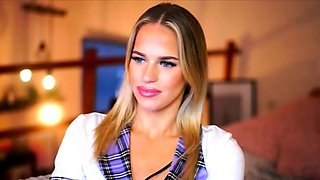 Hot Webcam Babe Solo Masturbation