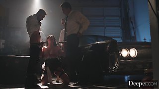 Angela White gets her pussy filled with cum by Manuel Ferrara and friends