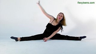 Sofya Belaya - Big Tits Blonde Gymnast Babe Stretching