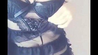 Amateur Chick Ass Shaking In Panties
