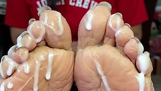 Brunette Amateur Self Fisting