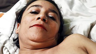 MATURE EXHIBITIONIST OPENS HER LEGS AND SHOWS HER HAIRY PUSSY