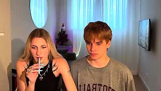Jazy Berlin amateur busty blonde teen having fun in the bath