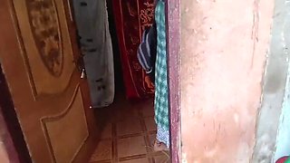 Indian School Girlfriend Outdoor MMS Sex - Big Cock Loud Fuck in Public