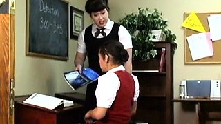 High heeled amateur teen ass fingered