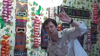 Curvy Siri Dahl Squirts On Porno Dan's Face In Threesome!