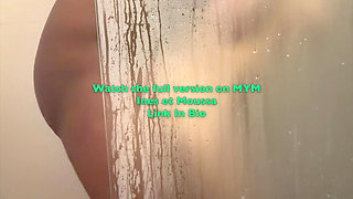 19-year-old Arab young man has sex in his friend's shower.