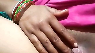 Indian woman checking her pussy how torn and who tore it made bhosda