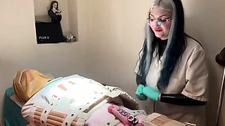 Miss Oyuki - Castration