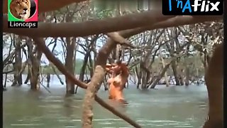 Suyane Moreira Mammories Sequence in Amazonia: De Galvez A Chico Mendes