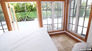 Dont break me - Gina Valentina knew what she was getting into when she signed up