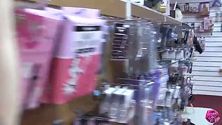 Laceystarr - late night shopping with jem summers
