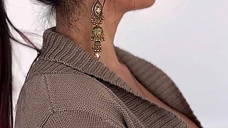Pakistani Wife Gives Her Neighbour a Sloppy Tittyjob