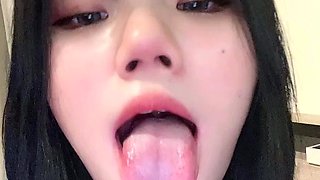 Big boobs teen masturbates hd blonde first