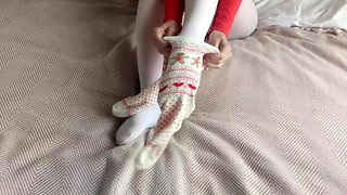 Christmas Sockjob in Cute White Socks and White Pantyhose