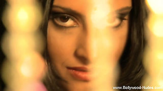 Sensual Tawaif Dance Performance